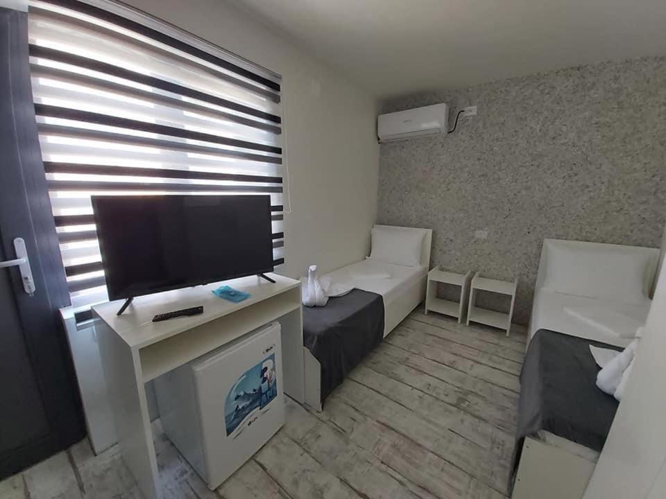 מלון קונסטנצה Amalya מראה חיצוני תמונה